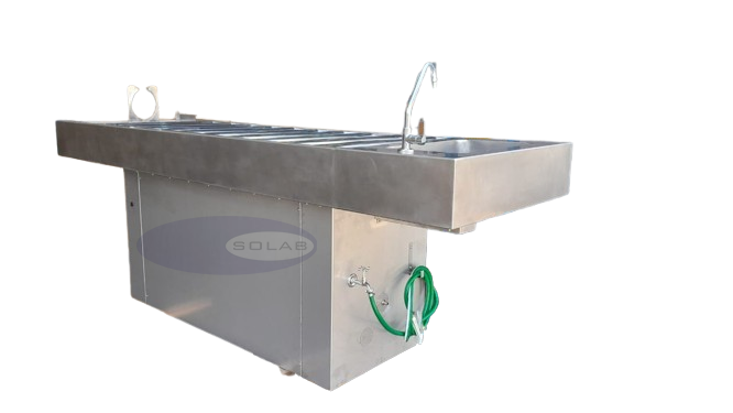 Mesa Com Roletes Necropsia (Suporte Craniano) (SL-409)